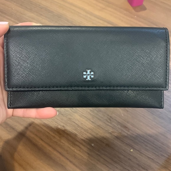 tory burch checkbook holder